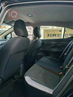 نيسان فيرسا